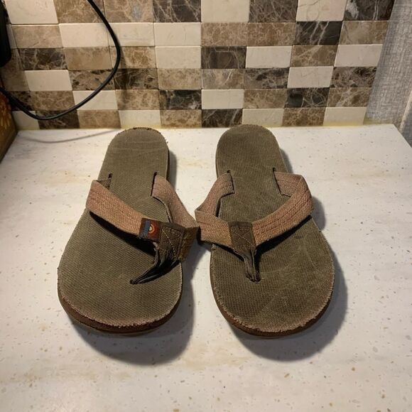 Rainbow Flop Flops - Picture 2 of 4